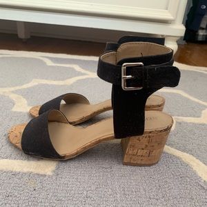 Women’s size 8 2.5” heels